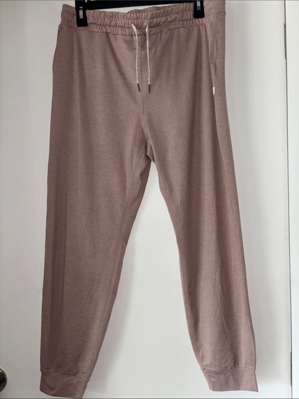 Vuori Women’s Joggers